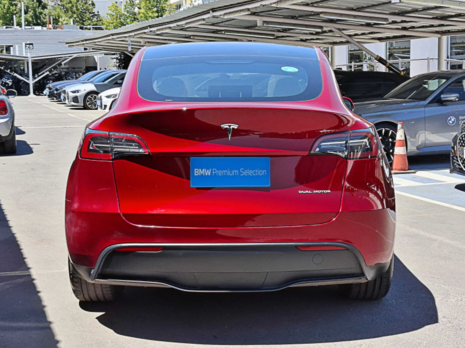 Tesla Model y Long Range 4x4 Aut 2024 - Foto 5 de 12