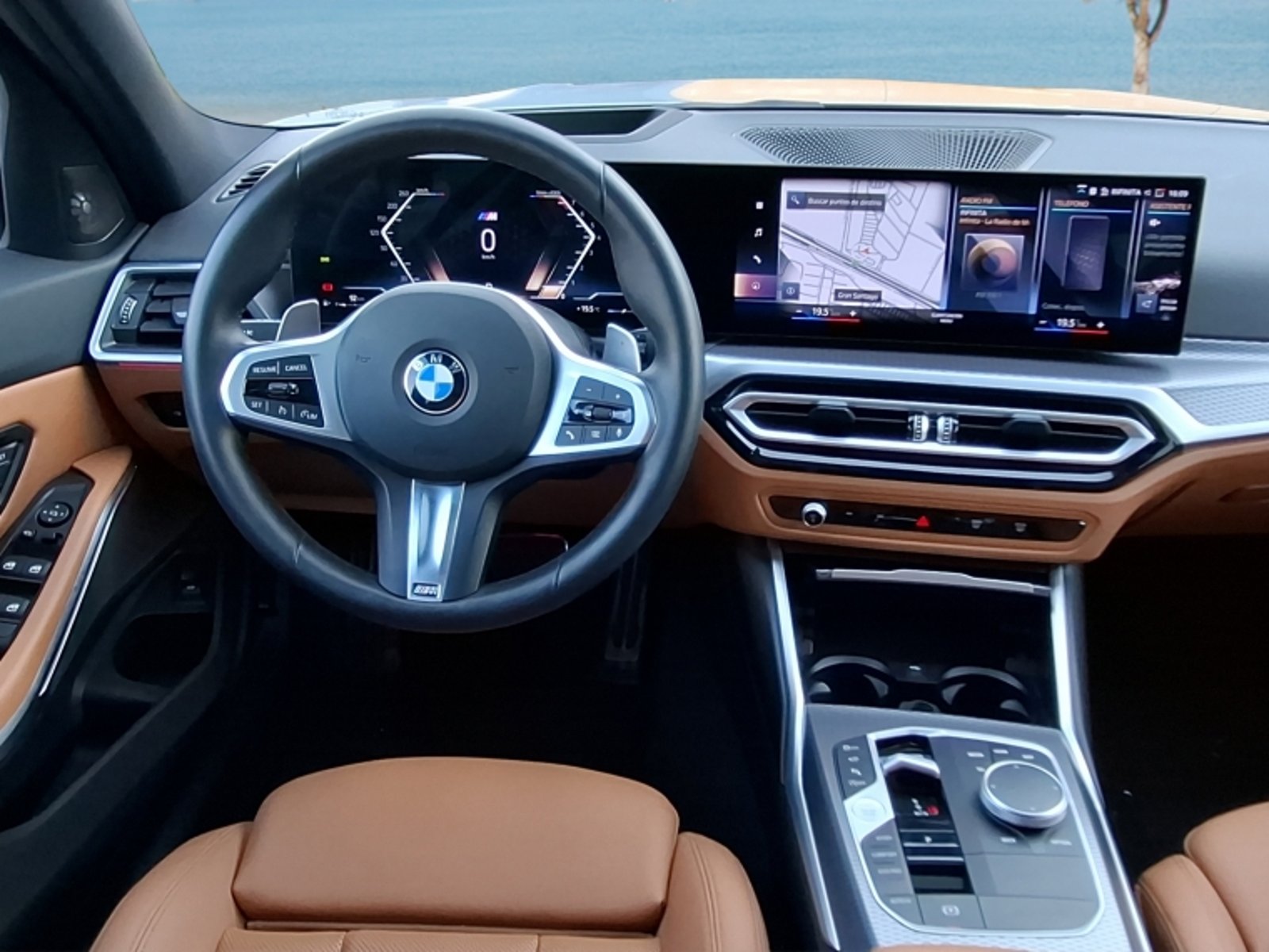 BMW 330 I Touring 2.0 Aut 2024 - Imagen 17 de 20