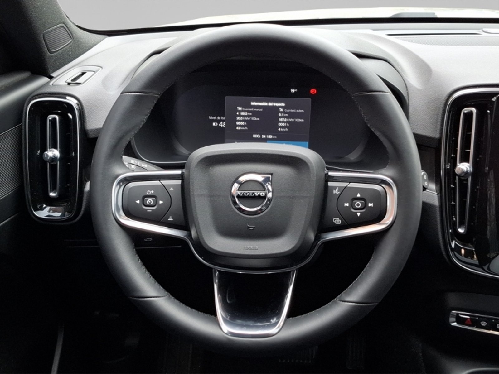 Volvo Xc40 P6 Recharge Aut 2024 - Imagen 16 de 20