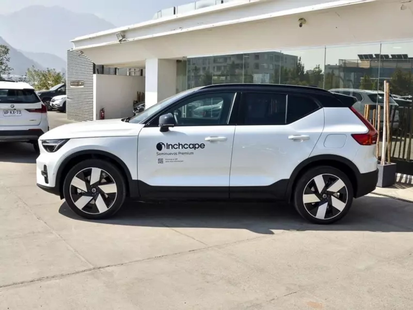 Volvo Ex40 0.0 P8 Recharge 4x4 At Electrico 2025 - Imagen 9 de 17