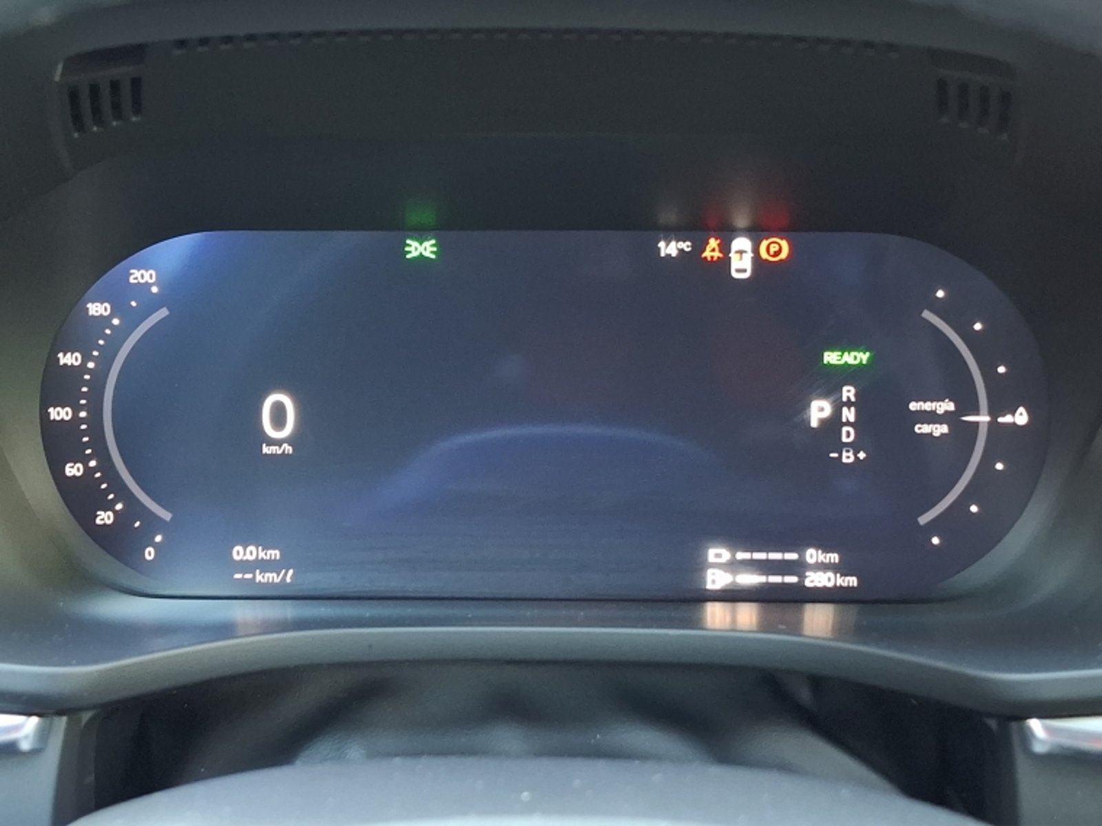 Volvo Xc60 B5 Awd Plus 2025 - Imagen 12 de 20