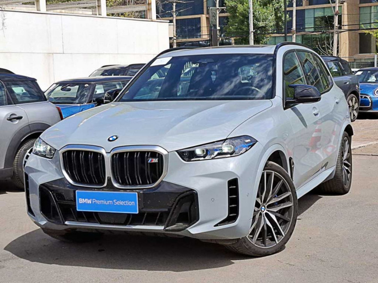 BMW X5 M60i Xdrive Lci 4x4 4.4 Aut 2024 - Foto 2 de 13