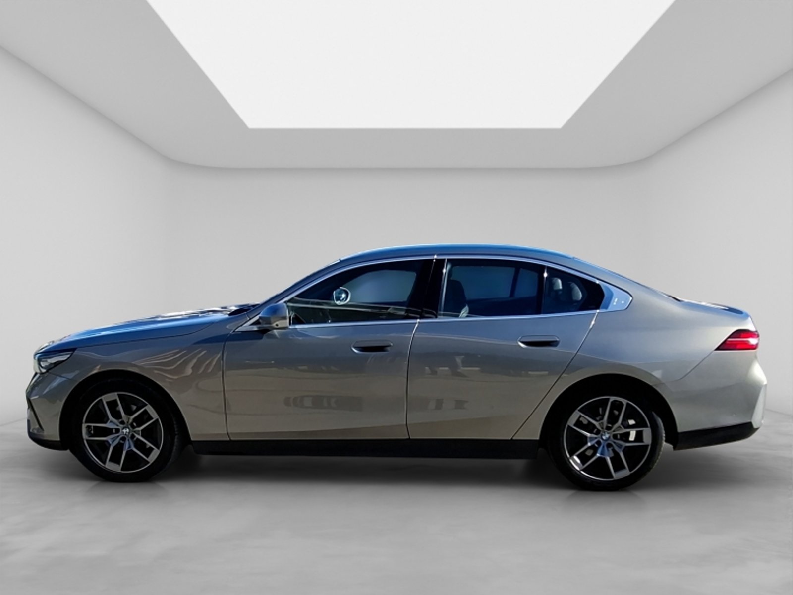 BMW 520 I Berlina 4x2 2.0 Aut 2024 - Foto 4 de 20