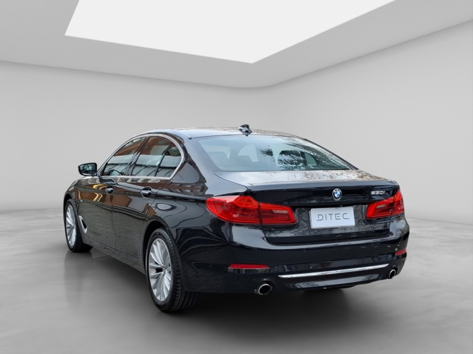 BMW 530 I Luxury 2.0 Aut 2018 - Imagen 5 de 20