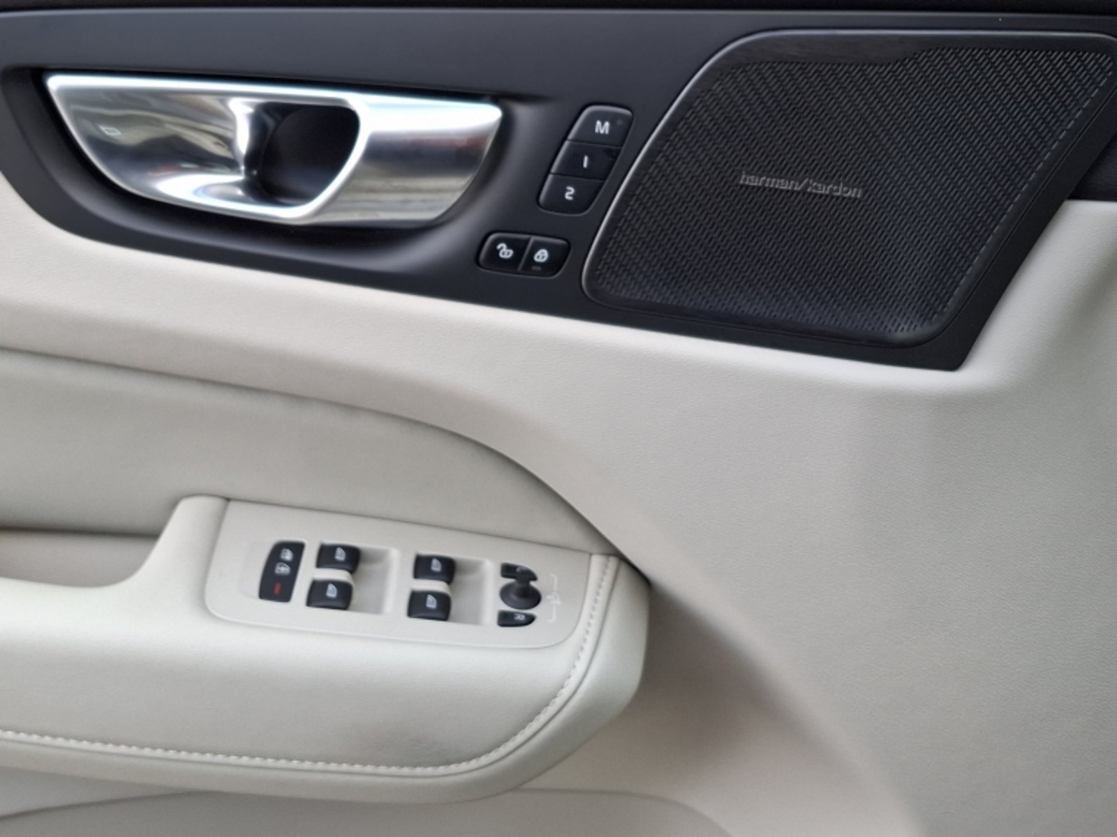 Volvo Xc60 T8 Awd Ultra 2026 - Imagen 14 de 20