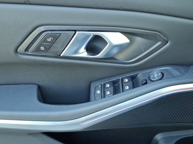 BMW 320 I 2.0 At 2025 - Imagen 14 de 16