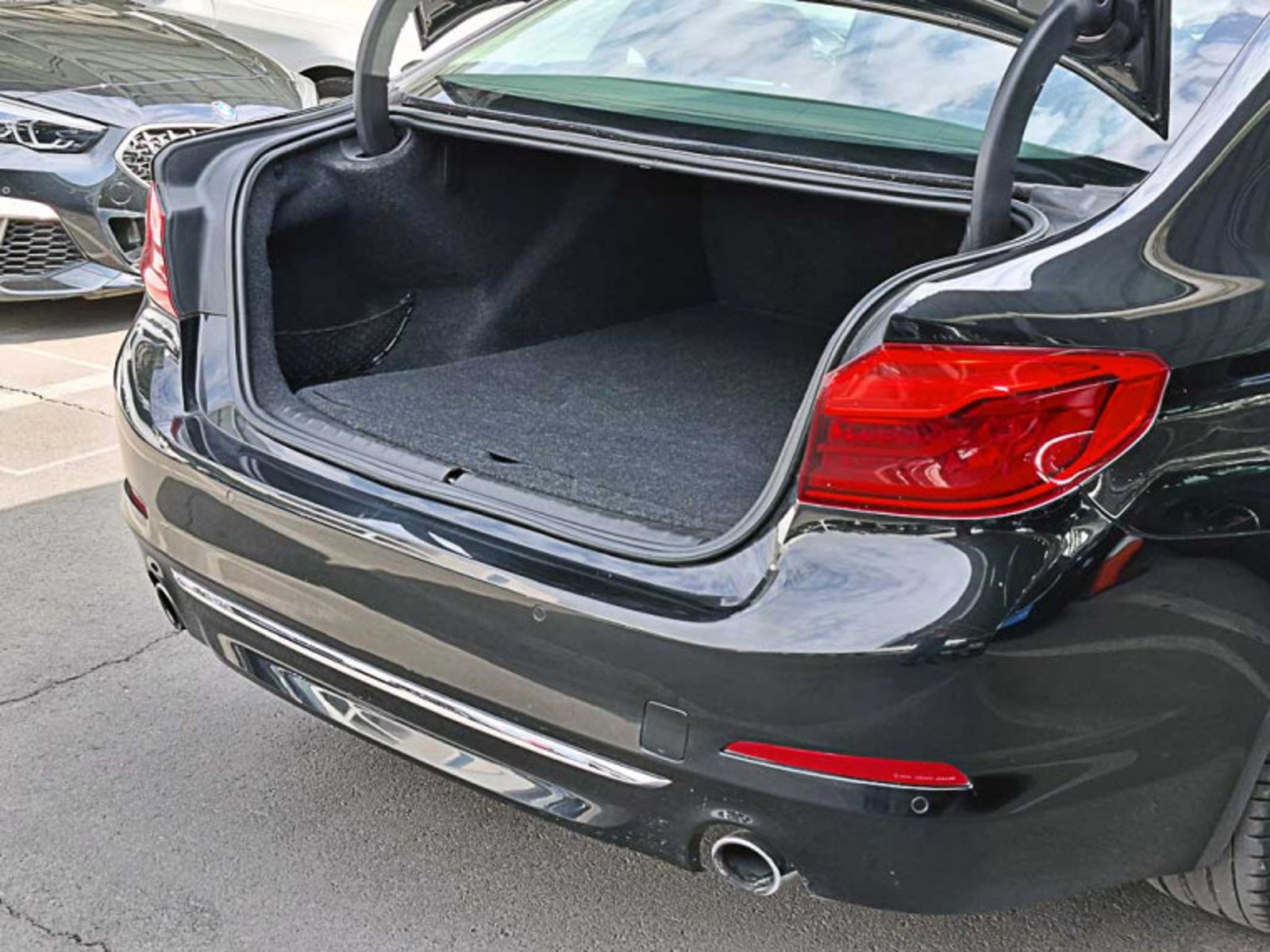 BMW 530 I Luxury 2.0 Aut 2018 - Imagen 13 de 13