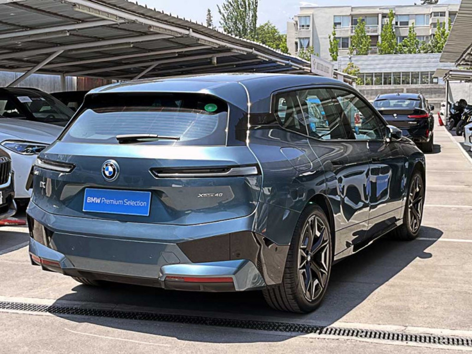 BMW Ix Xdrive40 Suite 2023 - Foto 4 de 13