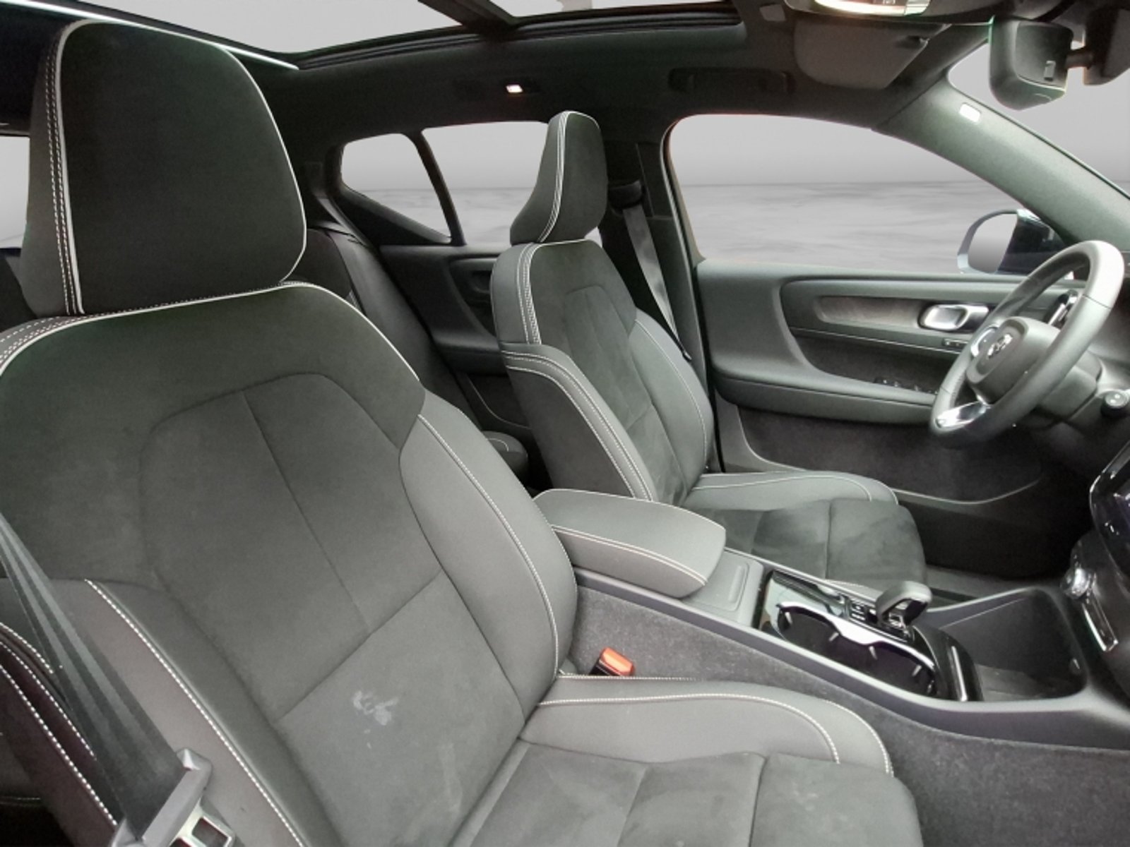 Volvo Xc40 P6 Recharge Aut 2024 - Imagen 19 de 20