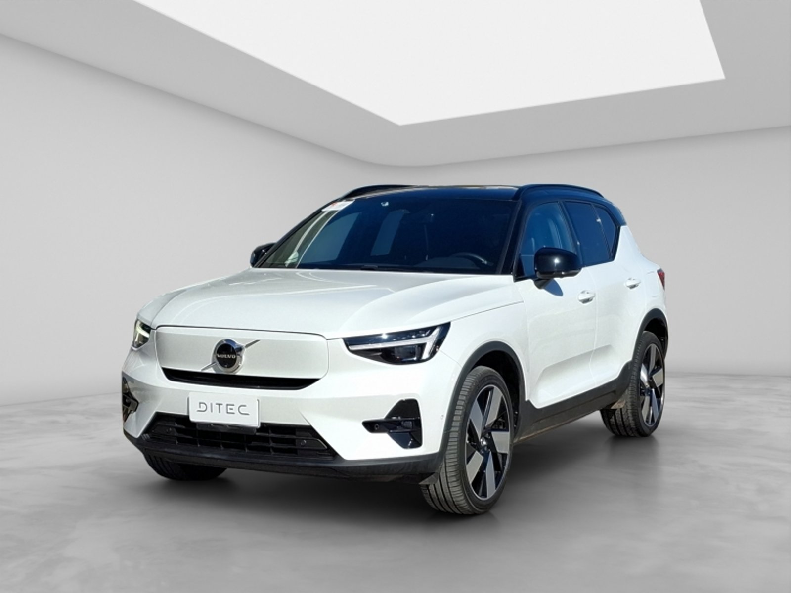 Volvo XC40 2024