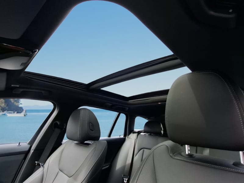 BMW 330 I Touring 2024 - Imagen 11 de 16