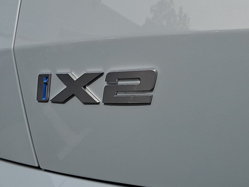 BMW Ix2 Xdrive30 M Sport 2026 - Imagen 8 de 16
