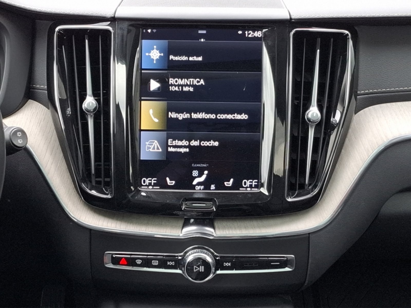 Volvo Xc60 T8 4x4 2.0 Aut 2021 - Imagen 18 de 20