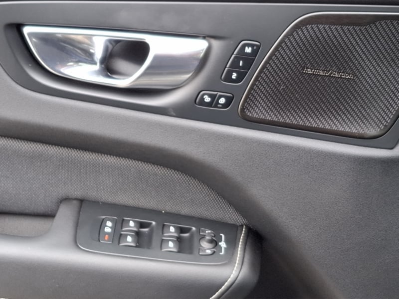 Volvo Xc60 T8 Awd Recharge Ultimate Dark 2025 - Imagen 14 de 20