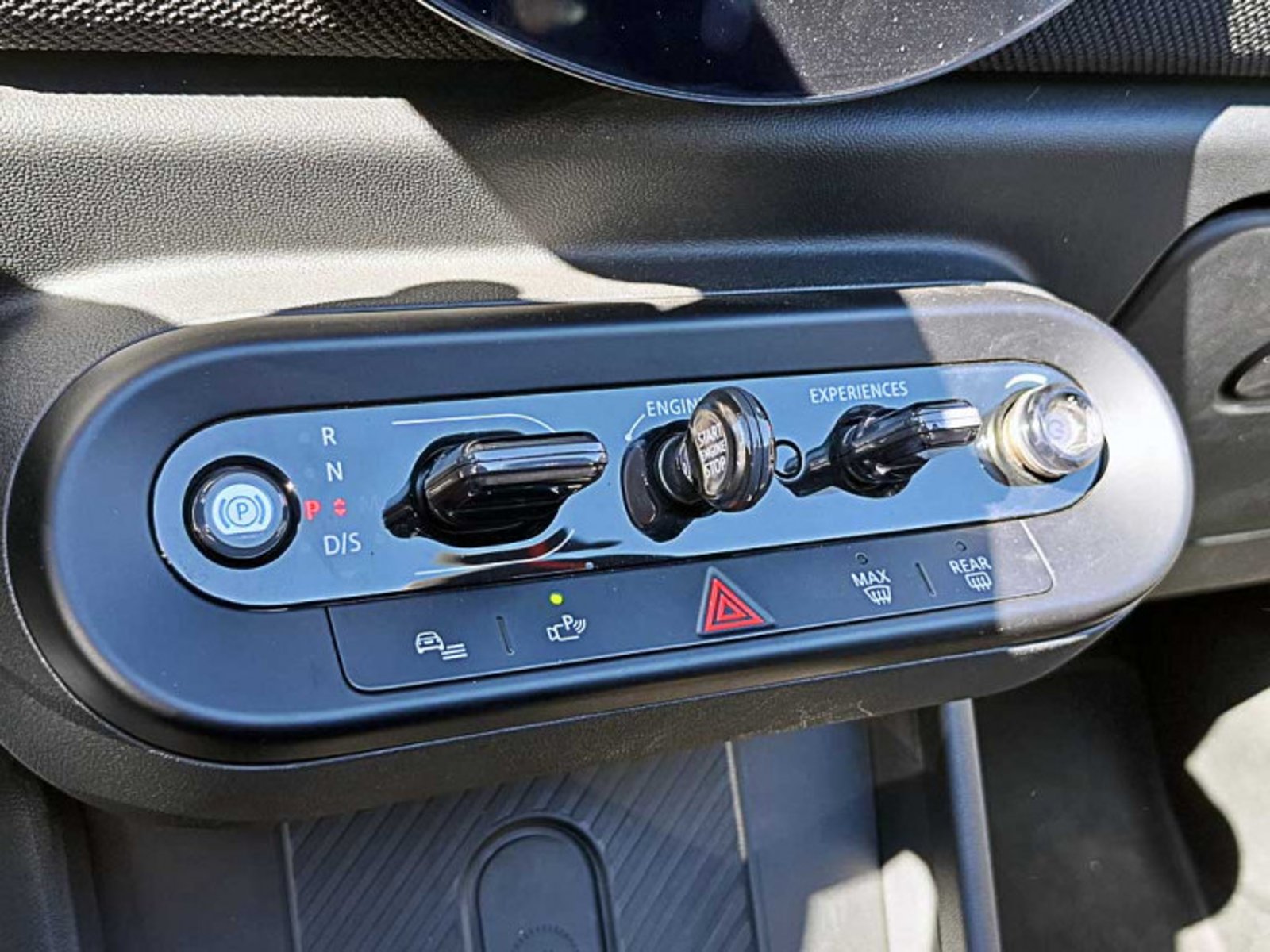MINI Cooper Jcw Cabrio 2.0 2025 - Imagen 9 de 13