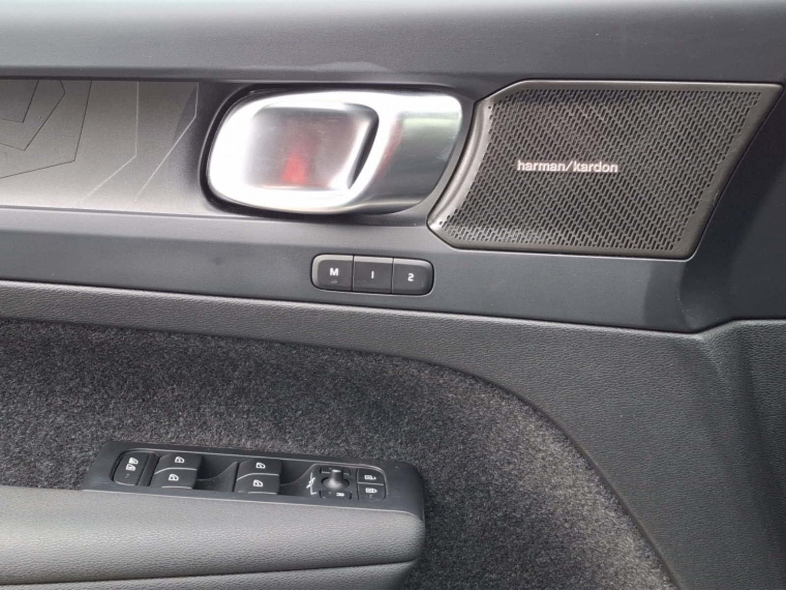 Volvo Xc40 C40 P8 Recharge 2024 - Imagen 14 de 20