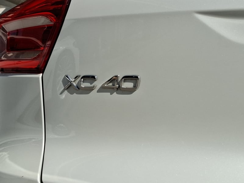 Volvo Xc40 2.0 T5 Hybrid At 4x4 Hibrido 2024 - Imagen 8 de 20