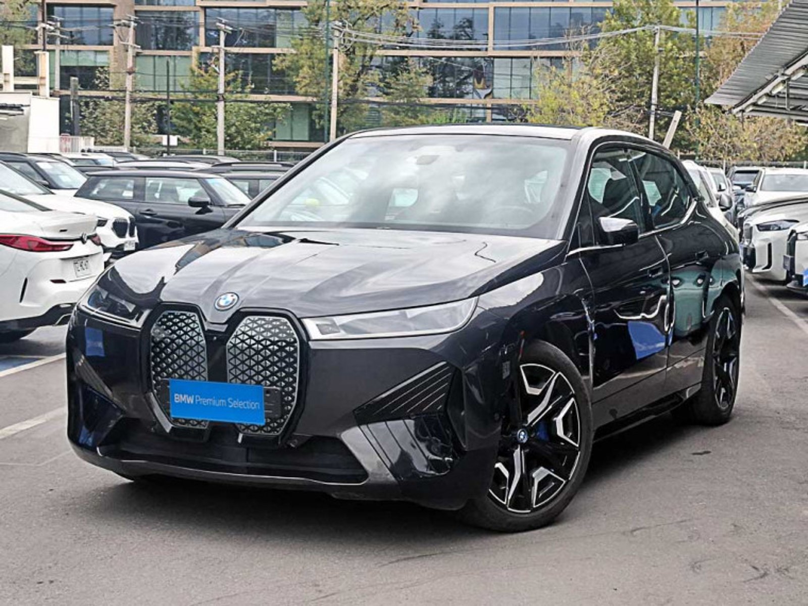 BMW Ix Xdrive40 Suite 2023 - Foto 2 de 13