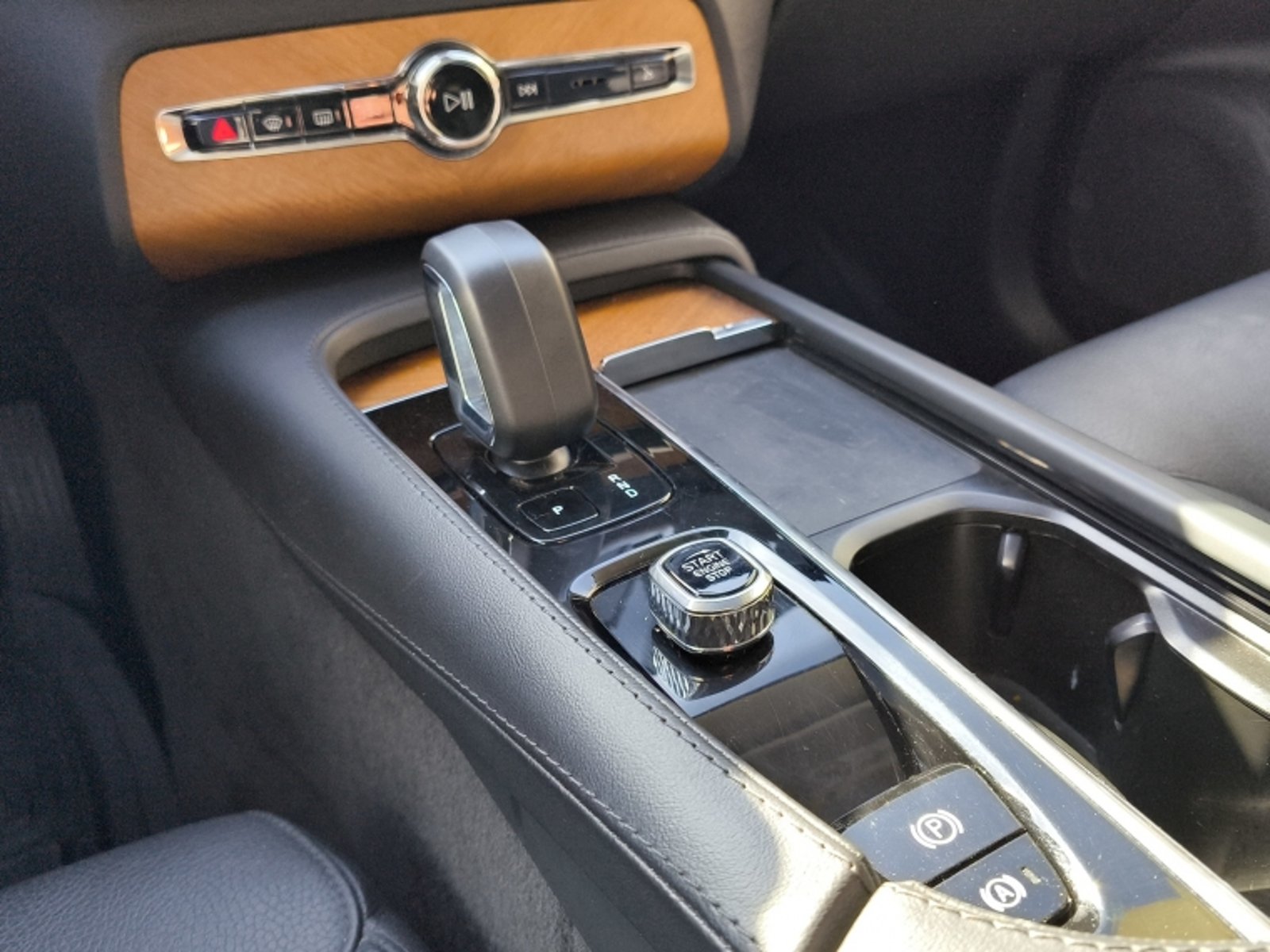 Volvo Xc90 T8 Awd Recharge Plus 2024 - Imagen 14 de 20