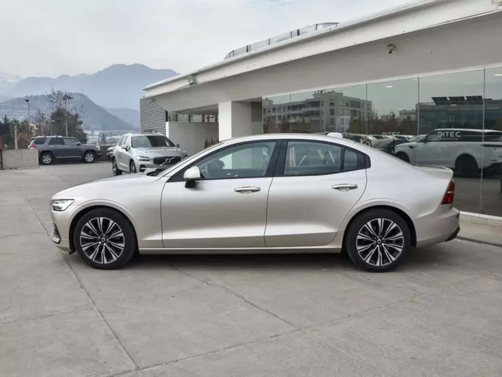 Volvo S60 B4 2023 - Imagen 11 de 20