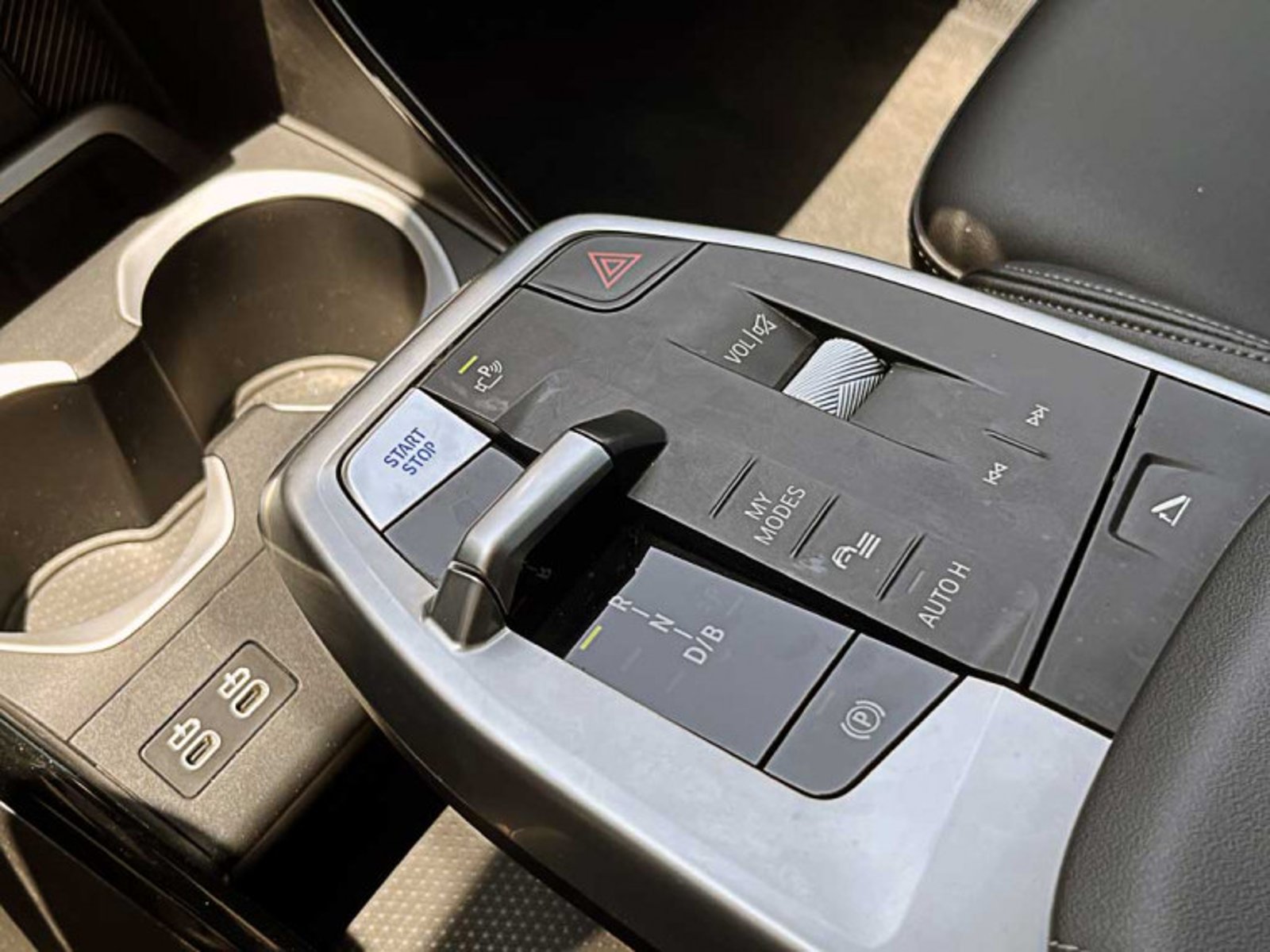 BMW Ix1 Xdrive30 Comfort 2025 - Imagen 9 de 12