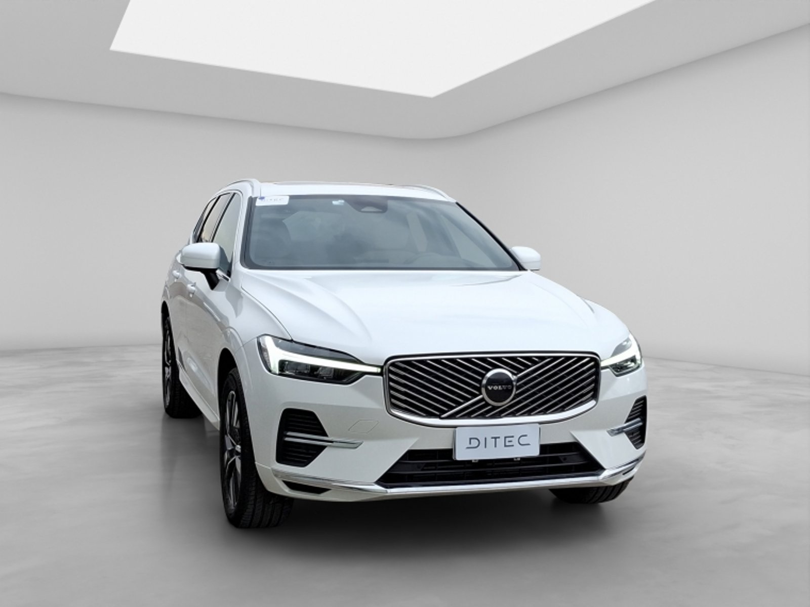 Volvo Xc60 T8 Awd Core 2026 - Foto 3 de 20