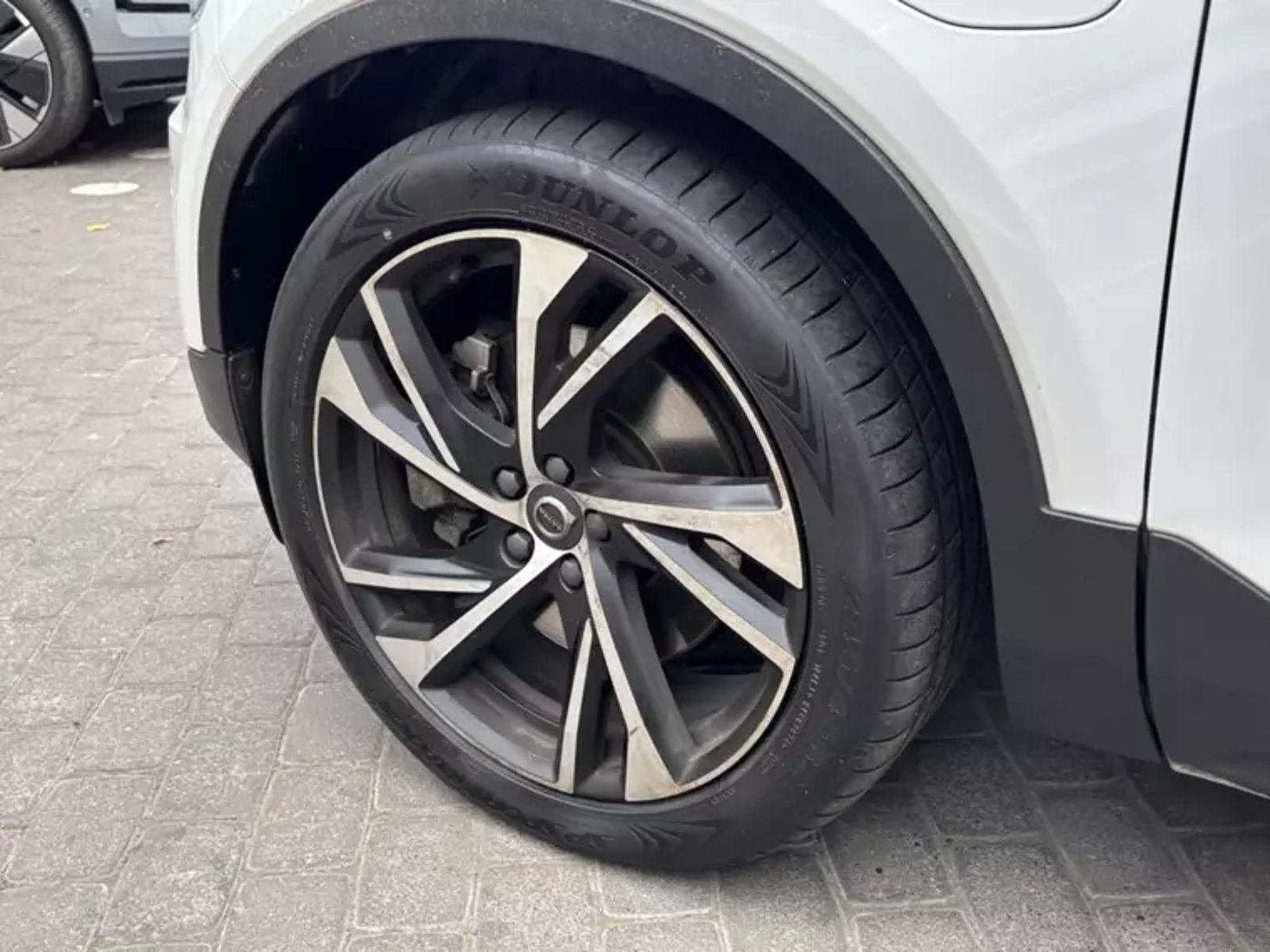 VOLVO Xc40 T5 Hybrid 1.5 Aut 2021 - Imagen 9 de 15