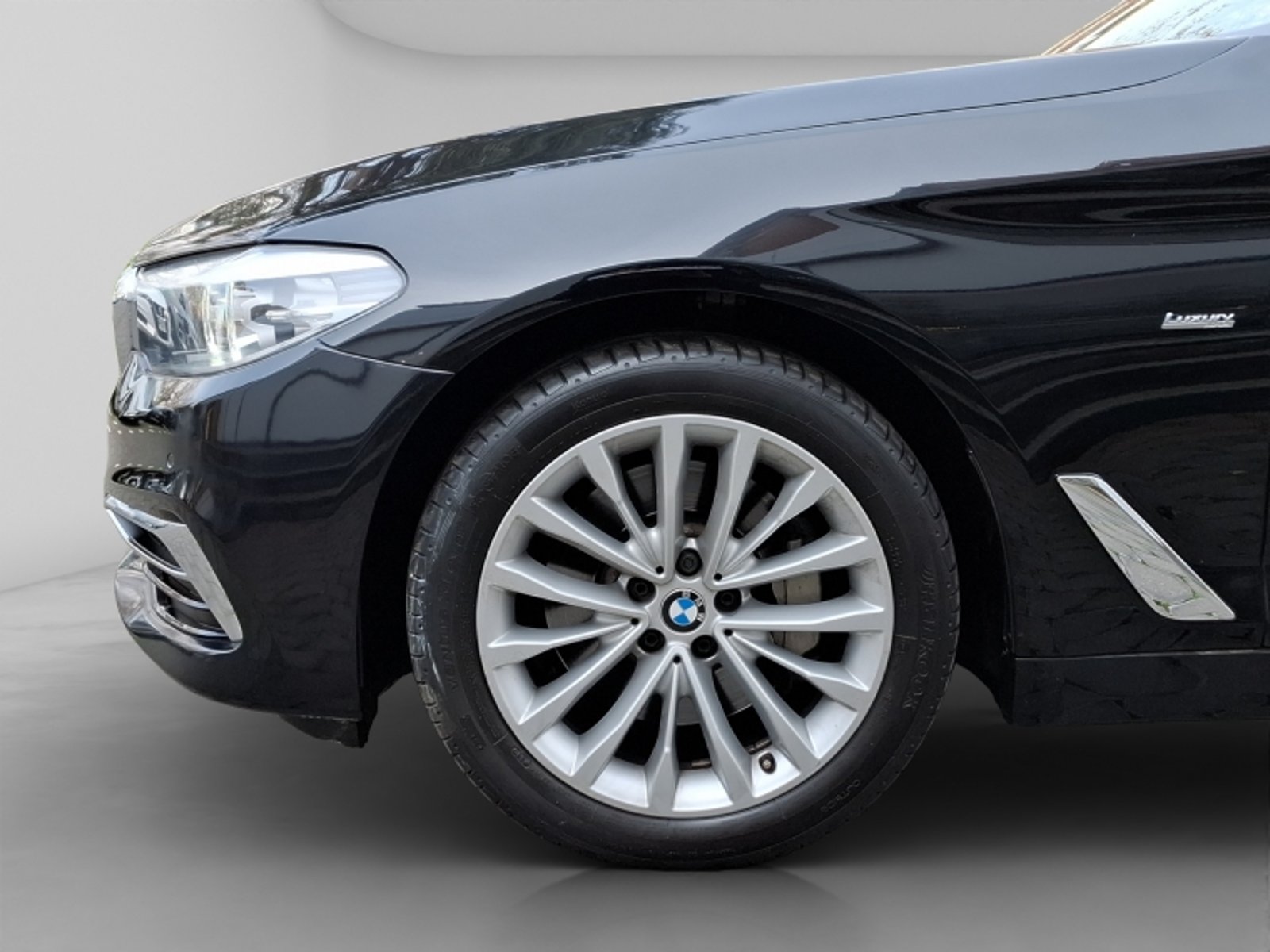 BMW 530 I Luxury 2.0 Aut 2018 - Imagen 9 de 20