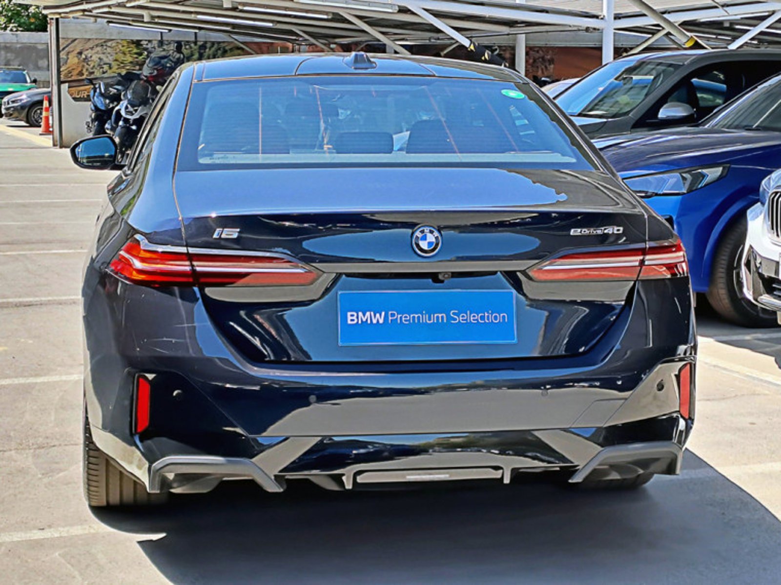 BMW I5 Edrive40 Berlina M Sport 2024 - Foto 5 de 13
