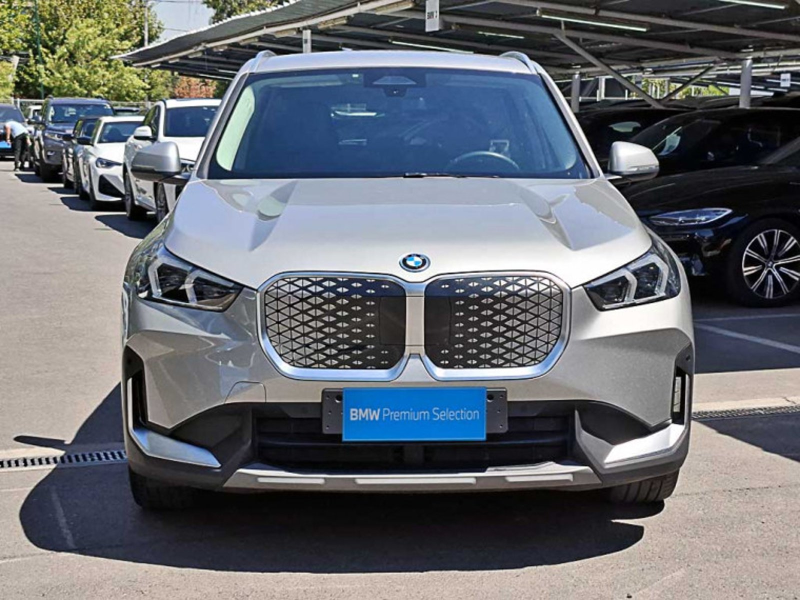 BMW Ix1 Xdrive20 Aut 2025 - Imagen 3 de 13