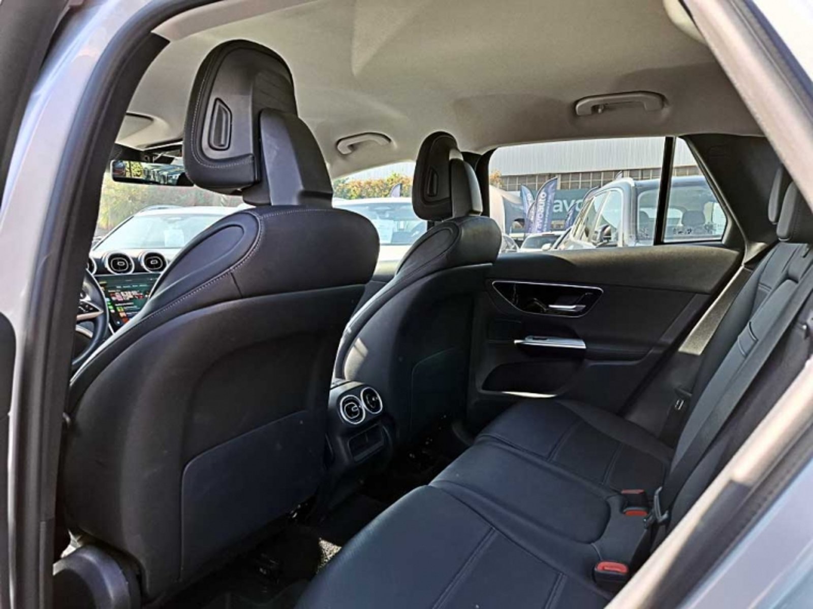 MERCEDES BENZ Glc 220 D 4matic 2.0 2025 - Imagen 12 de 13