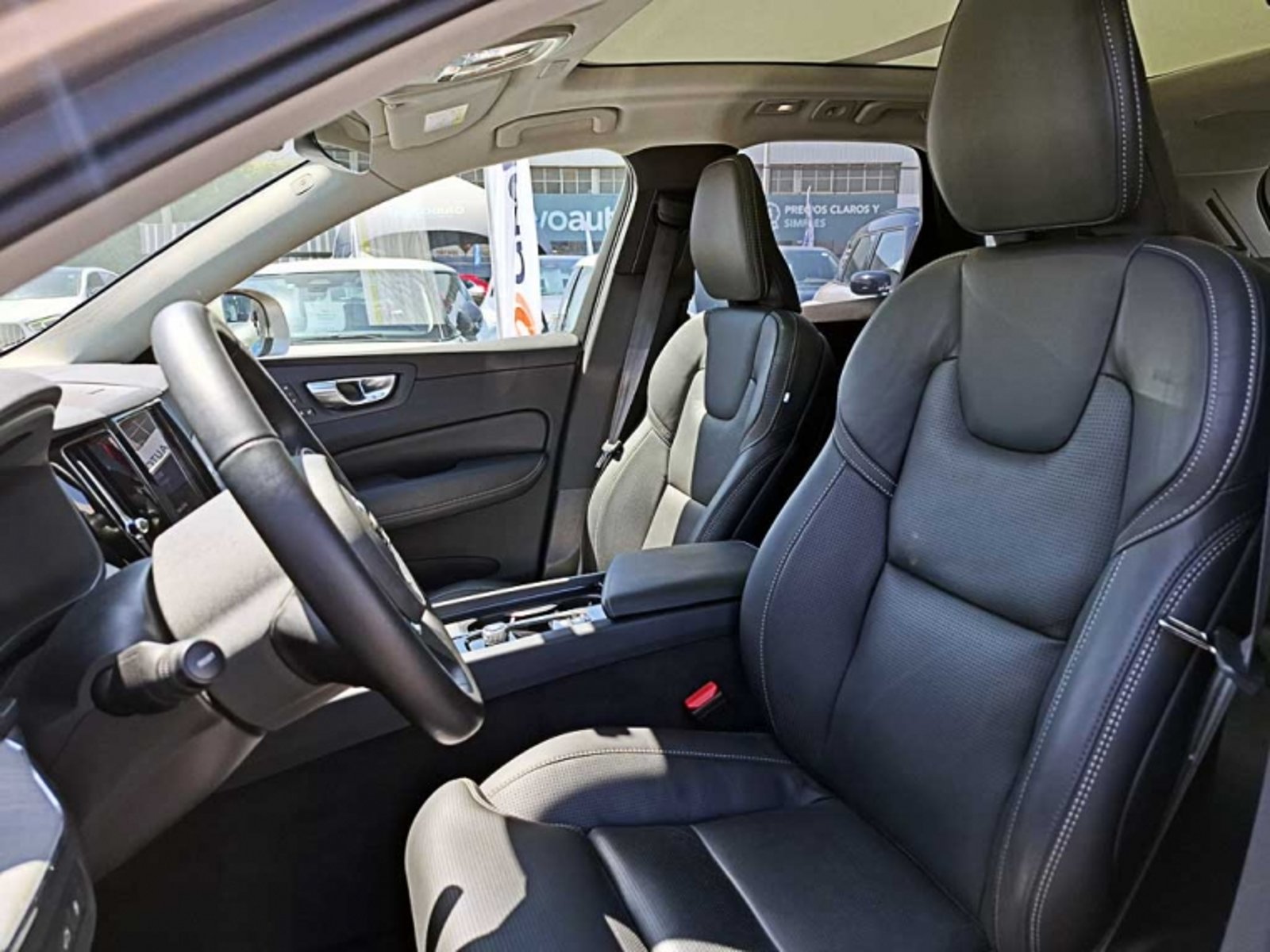 VOLVO Xc60 T8 Awd Recharge Ultimate 2025 - Imagen 10 de 13