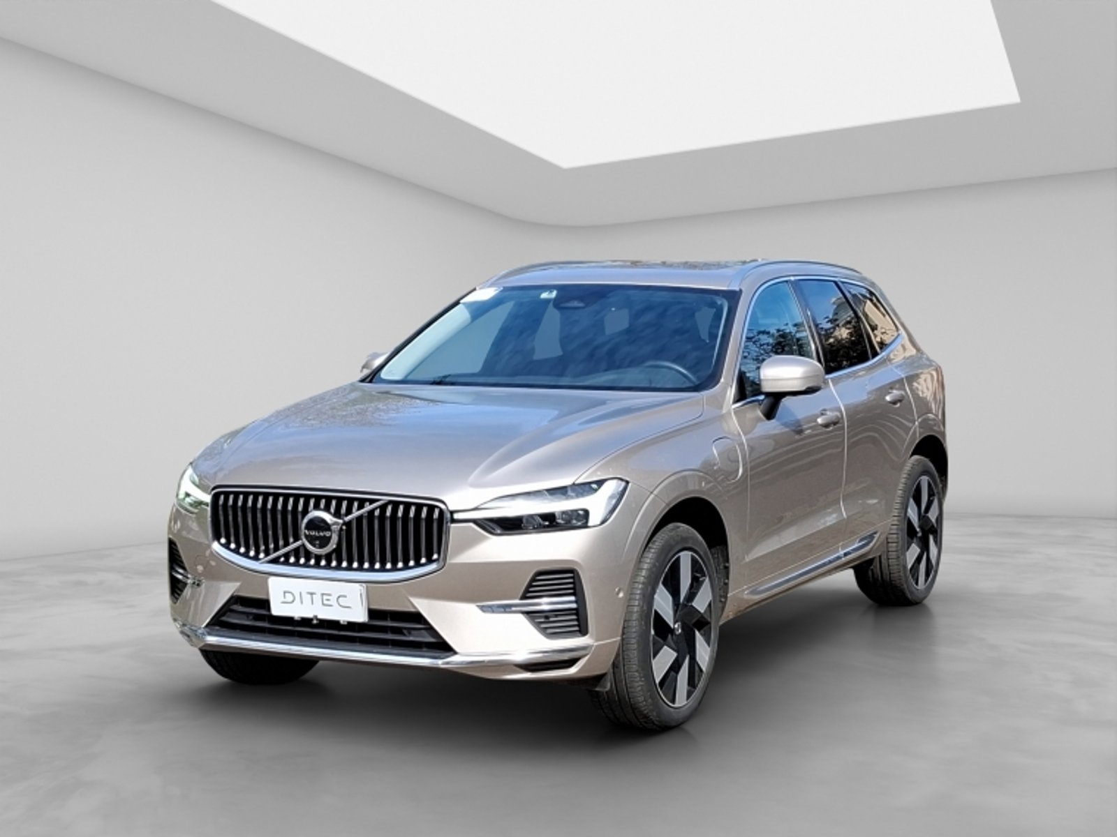 Volvo Xc60 2.0 B5 Plus At 4x4 Hibrido 2025