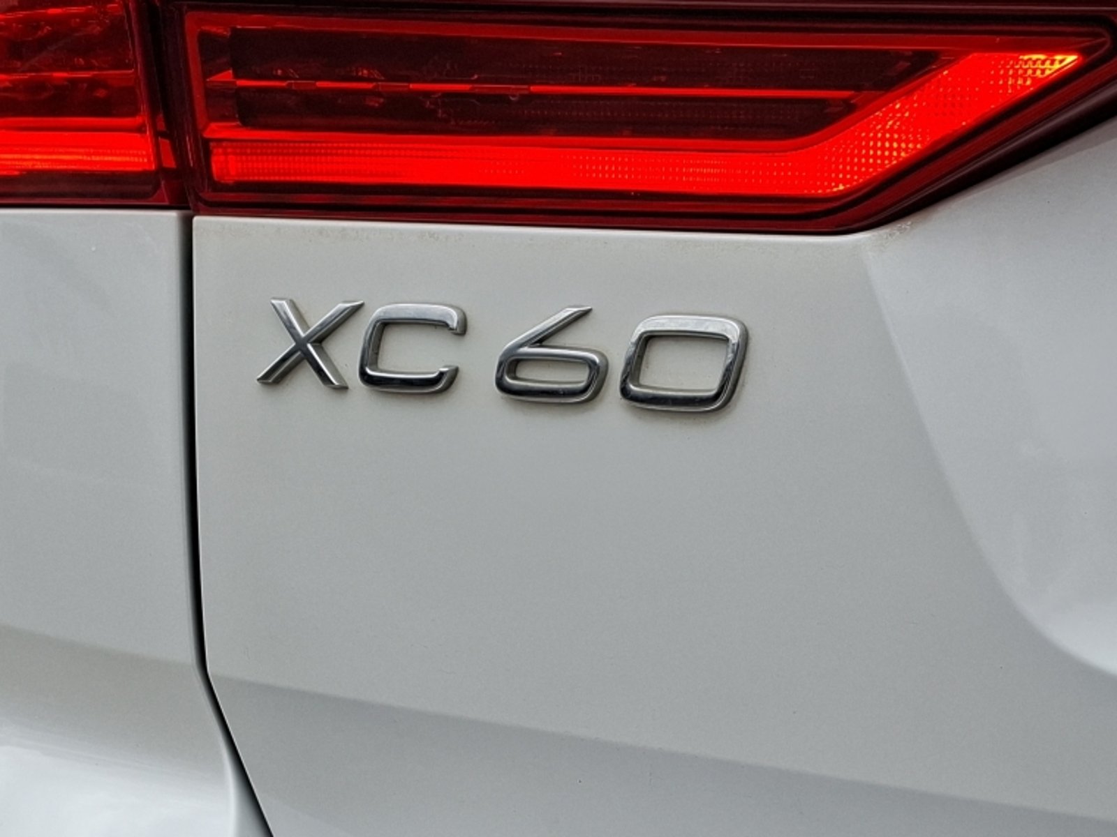 Volvo Xc60 T8 4x4 2.0 Aut 2021 - Imagen 8 de 20