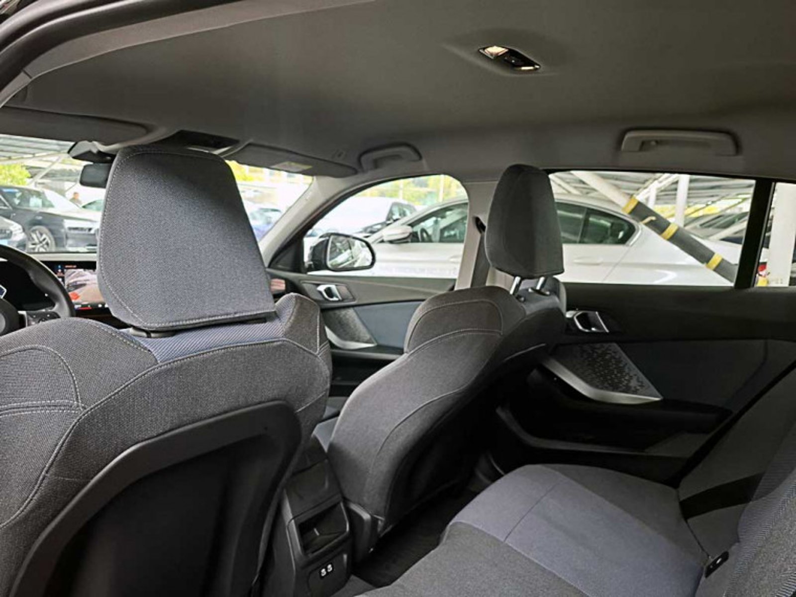 BMW 118 I Hatch Dynamic 2025 - Imagen 12 de 13