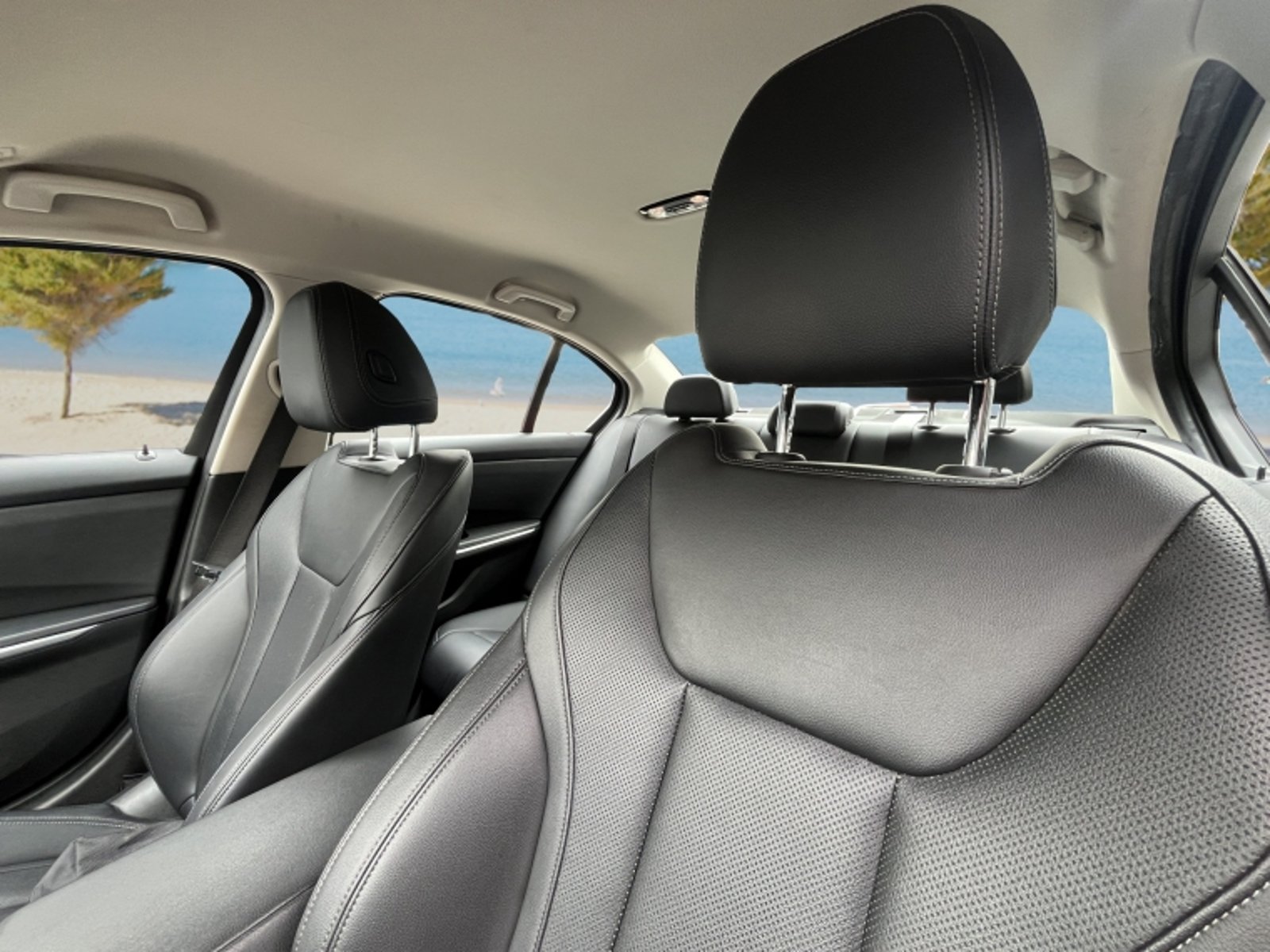 BMW 320 I Urban 2022 - Imagen 11 de 20