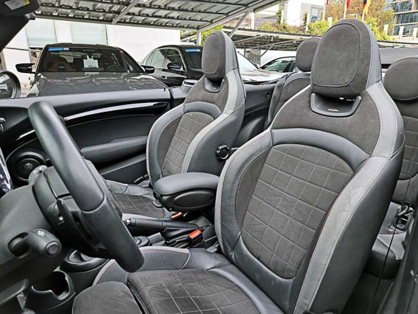 MINI Cooper John Cooper Works Cabrio 2.0 Aut 2024 - Imagen 10 de 13