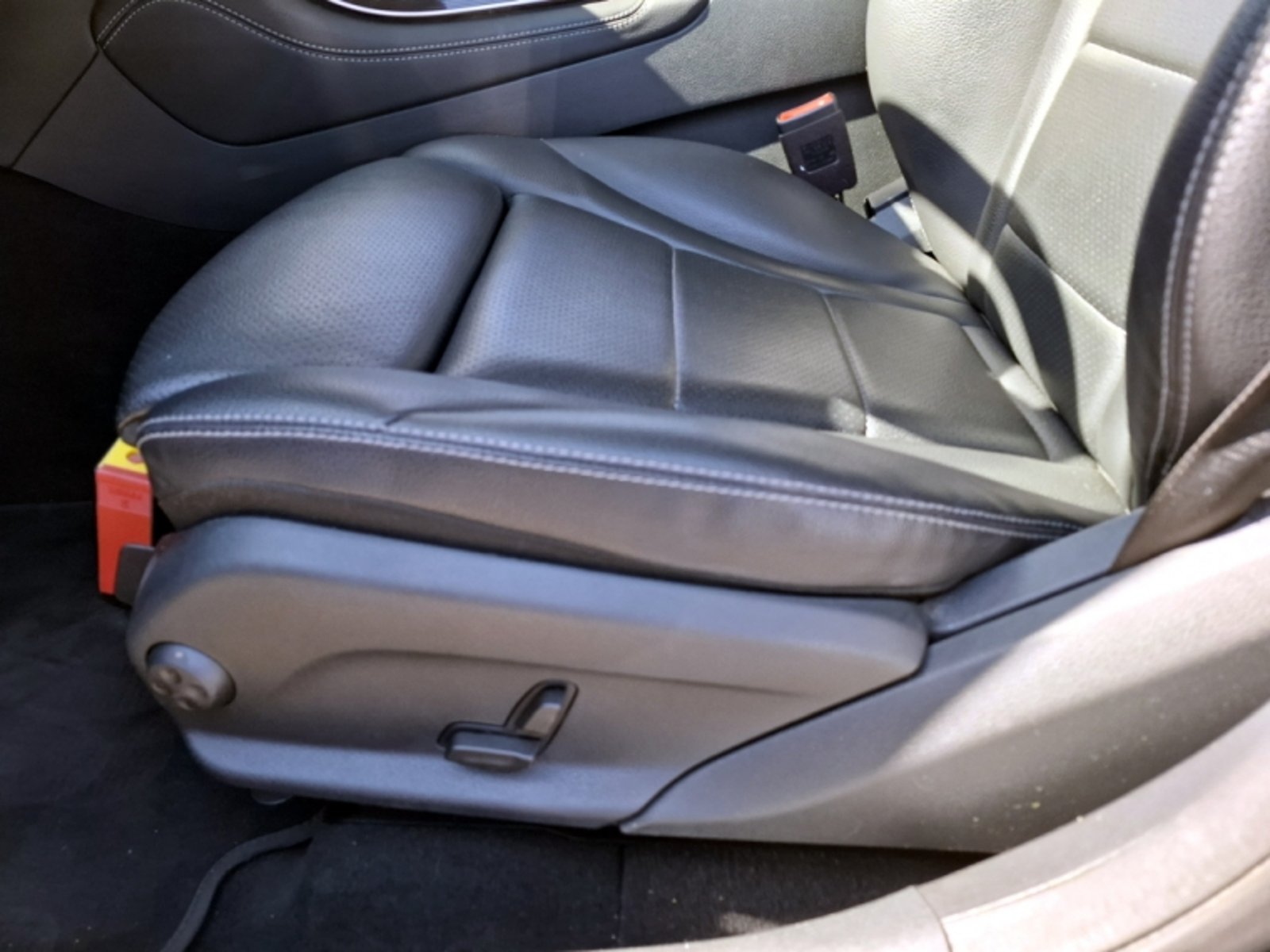 MERCEDES BENZ Glc 220 D 4matic 2.0 2020 - Imagen 13 de 17