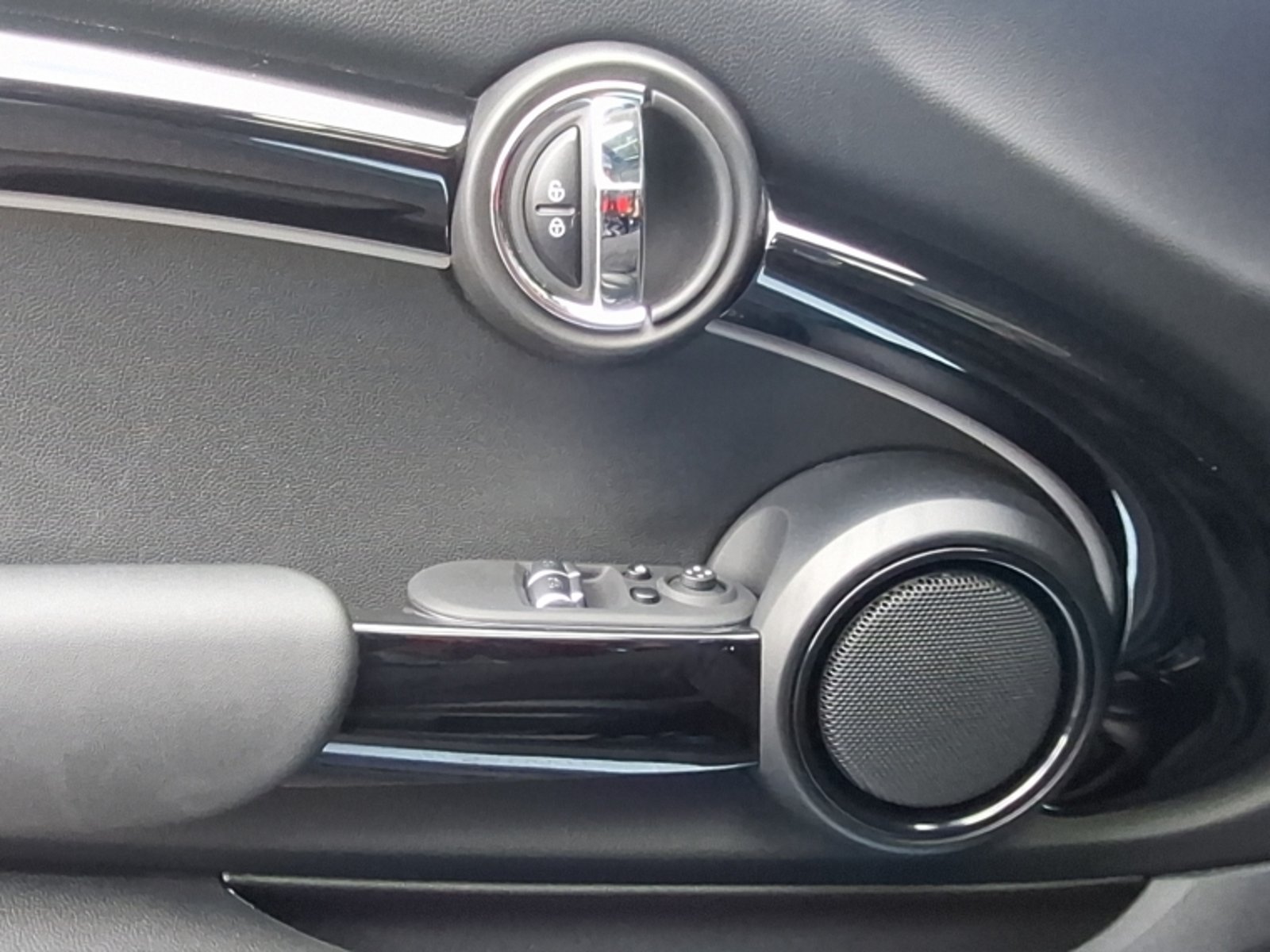 Mini Cooper S Hb 3p 2.0 Aut 2023 - Imagen 13 de 19