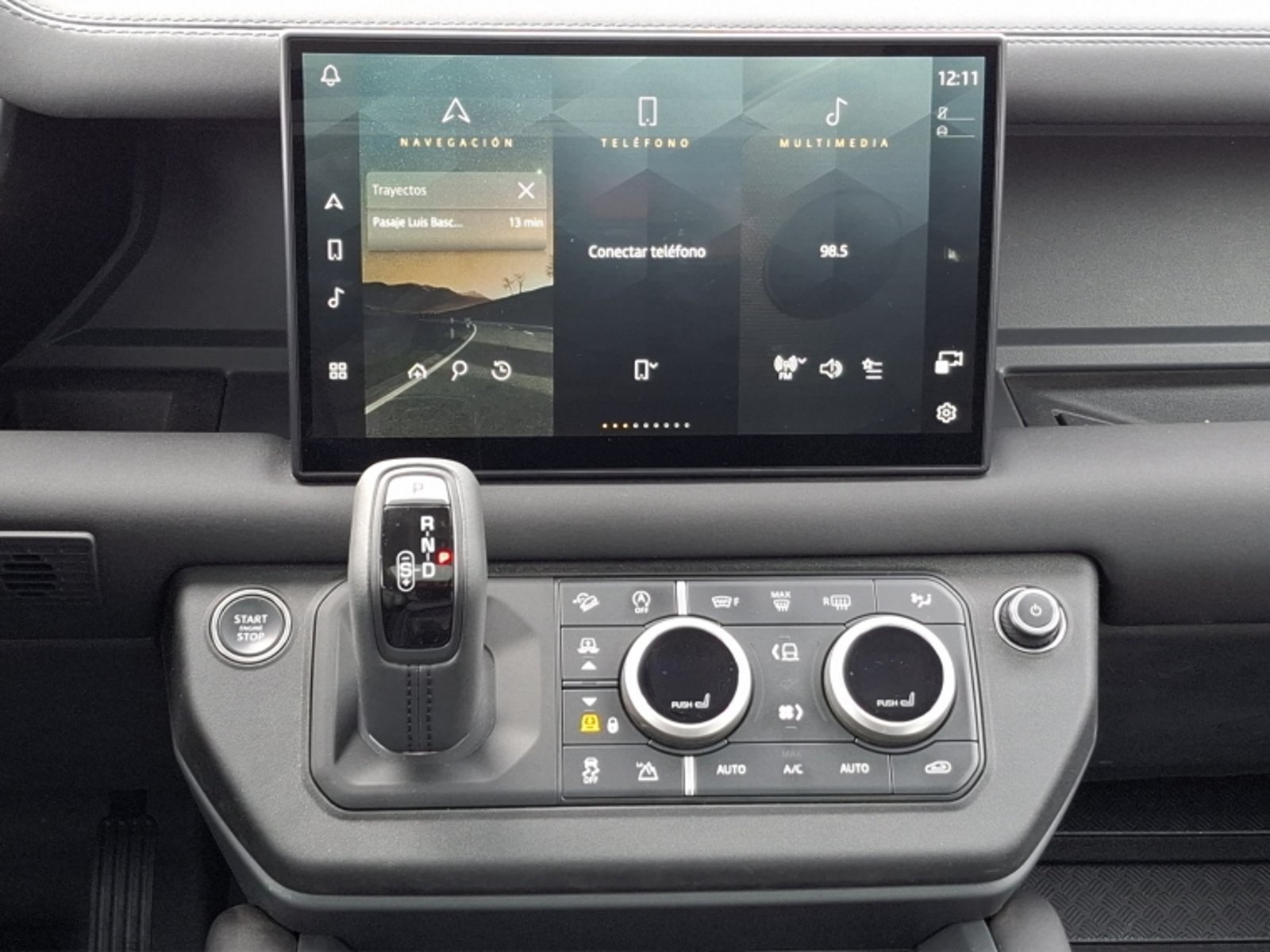 Land Rover Defender 110 Xdynamic 4x4 Se 3.0 At 2026 - Imagen 18 de 20