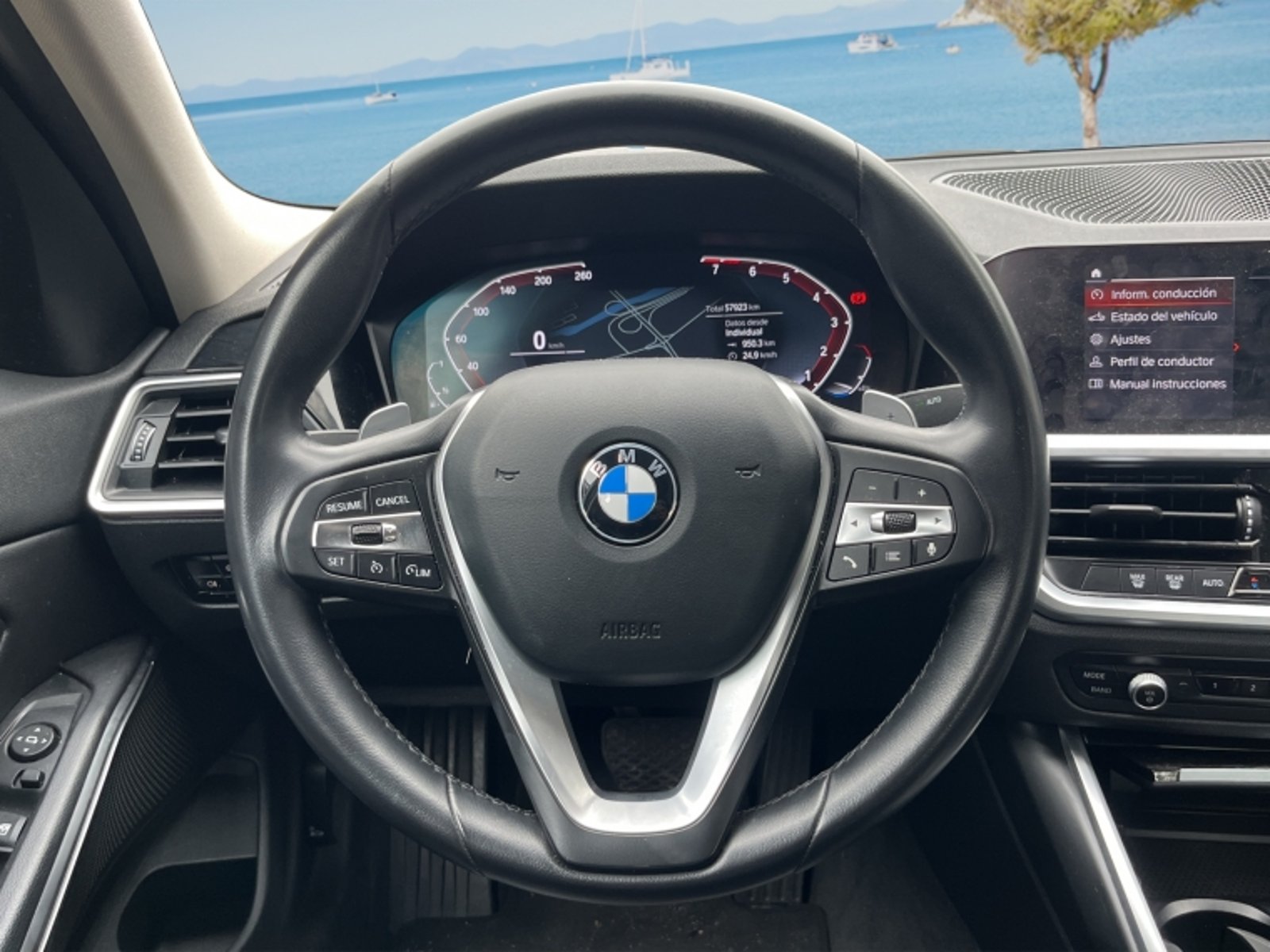 BMW 320 I Urban 2022 - Imagen 16 de 20