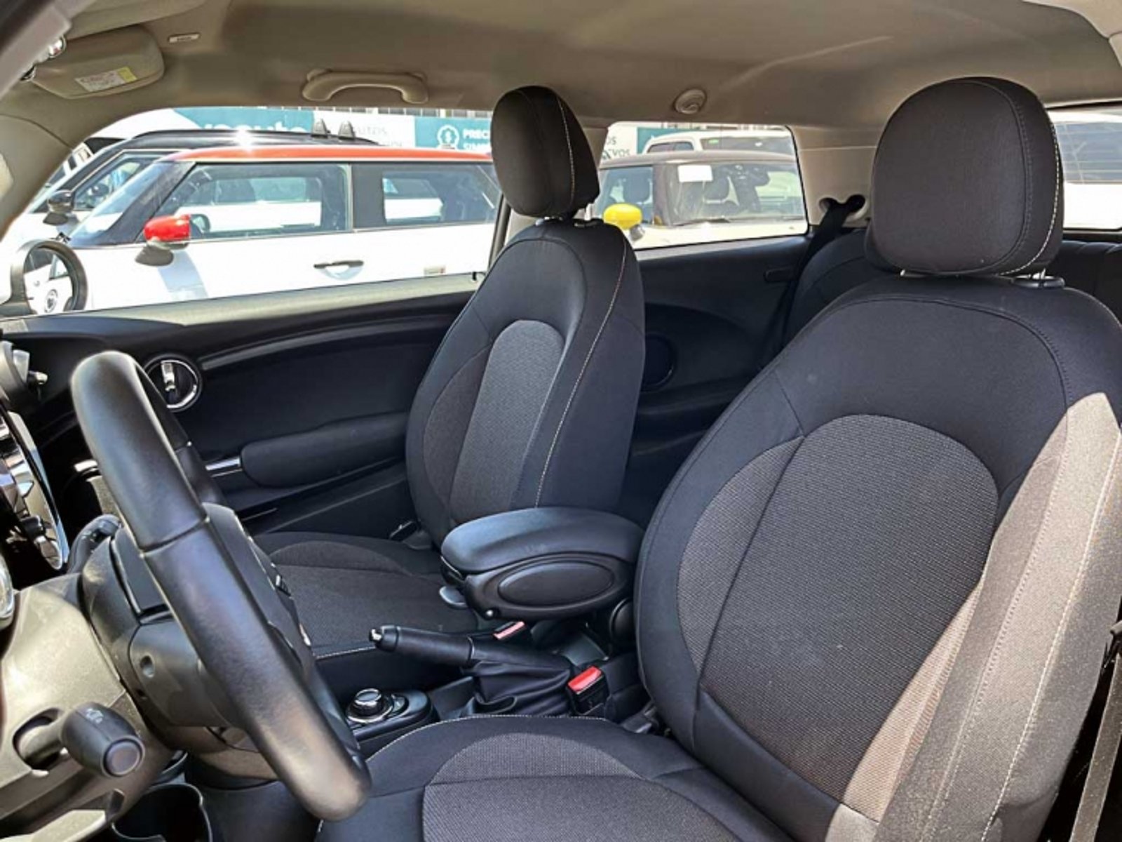 MINI Cooper Essential 3puertas 1.5 At 2024 - Imagen 12 de 13