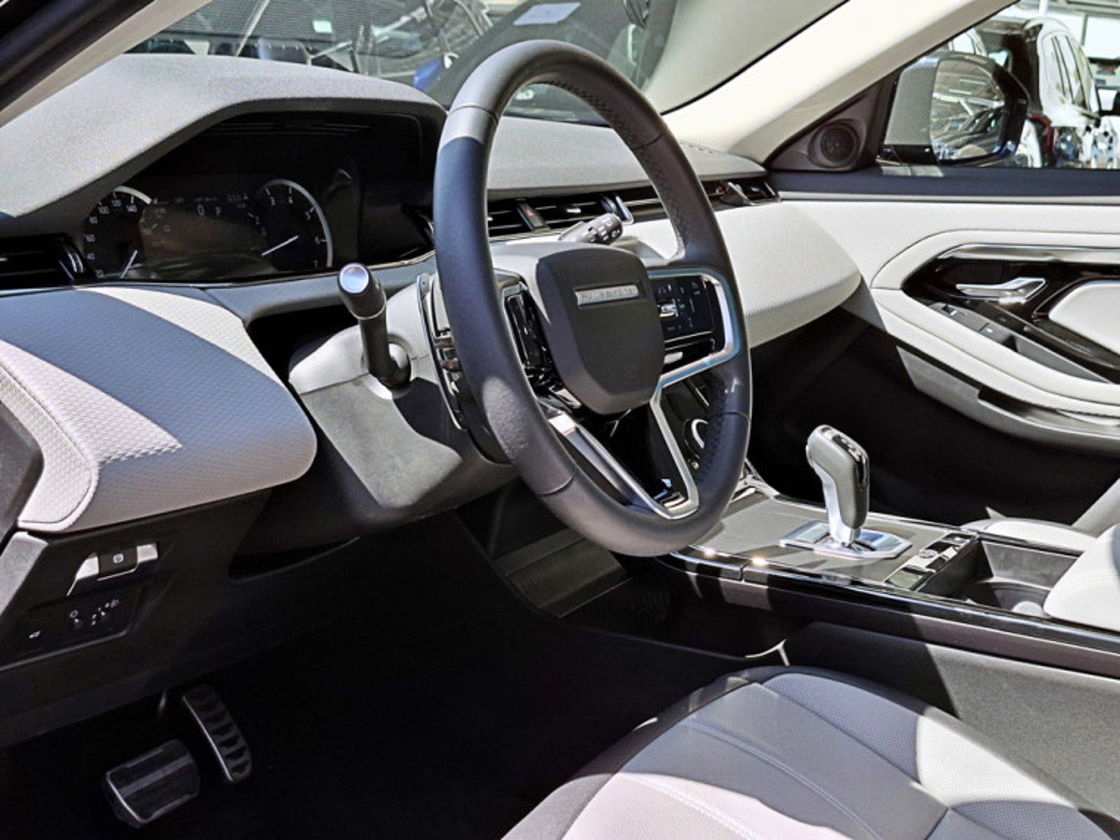 LAND ROVER Evoque Dynamic S 4x4 2.0 Aut 2024 - Imagen 11 de 13