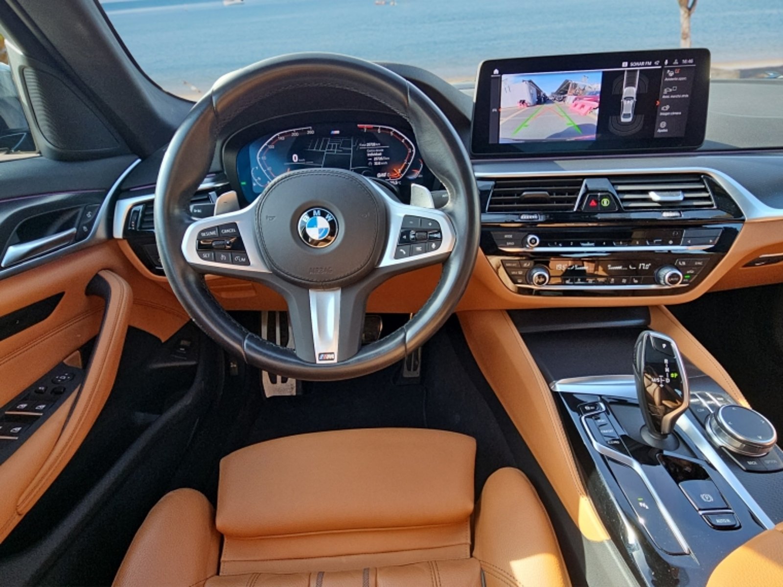 BMW 530 I Sedan 2.0 Aut 2024 - Imagen 17 de 20