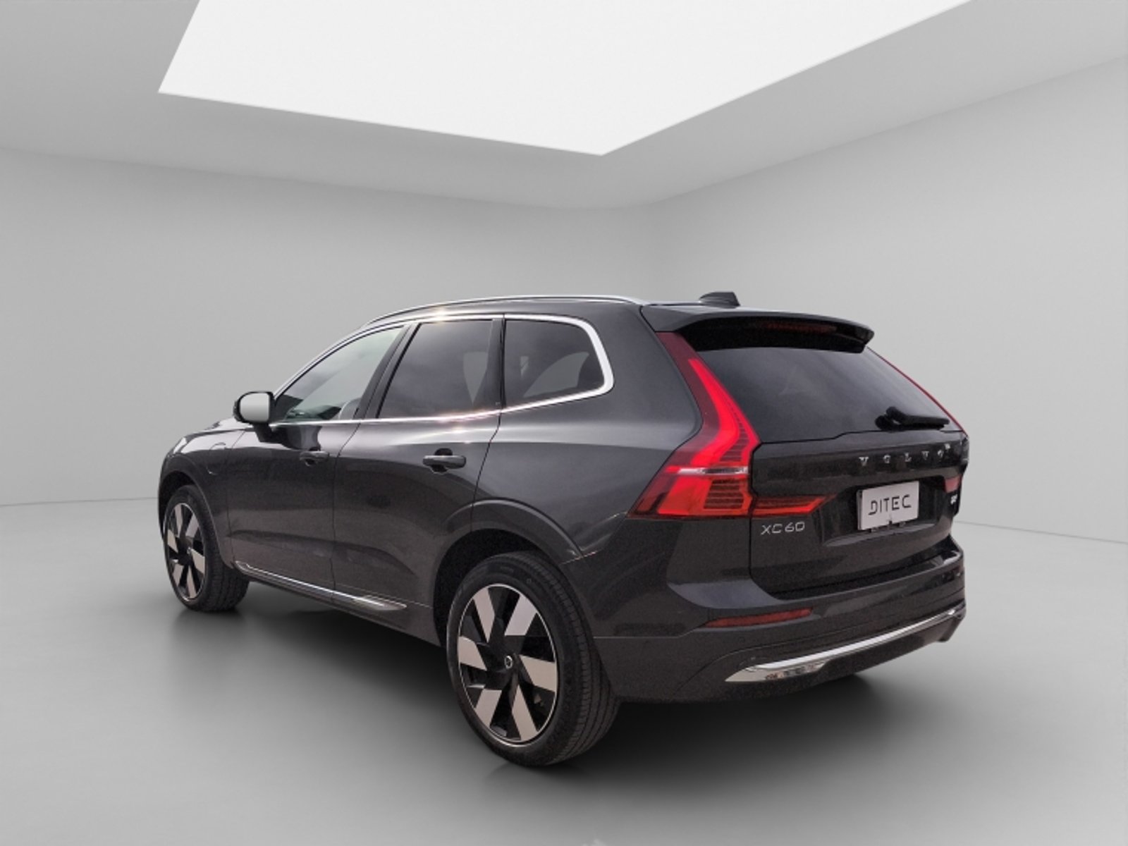 Volvo Xc60 Ii T8 Awd Recharge 2.0 Aut 2025 - Foto 5 de 20