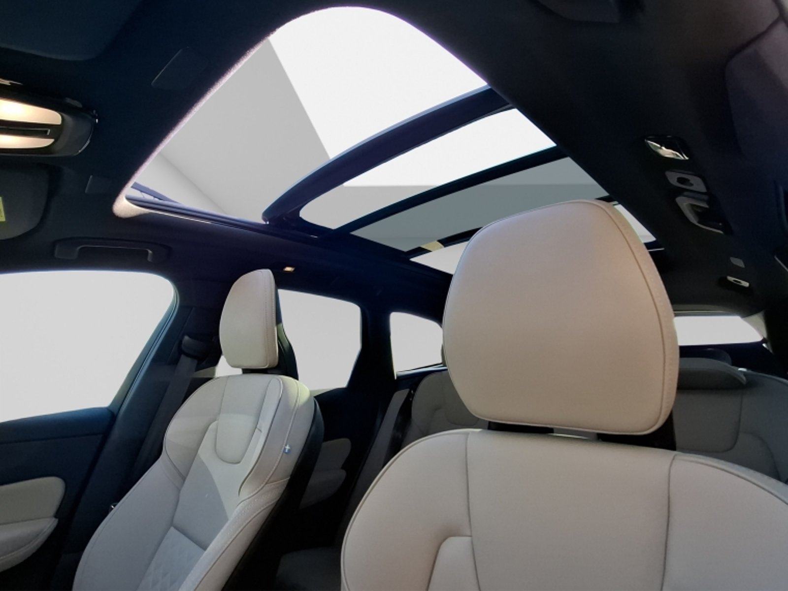 VOLVO Xc60 T8 Awd Recharge Ultimate 2026 - Imagen 11 de 20