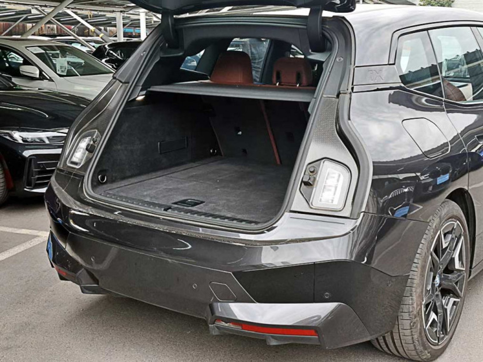 BMW Ix Xdrive40 Suite 2023 - Imagen 13 de 13