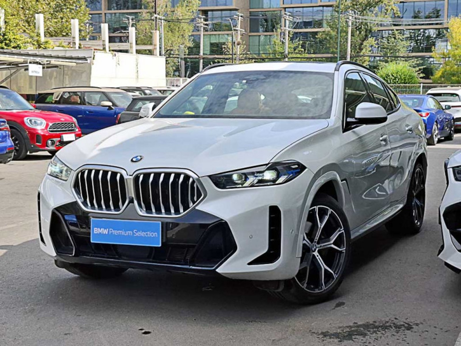 BMW X6 Xdrive40i M Sport 2025 - Foto 2 de 13