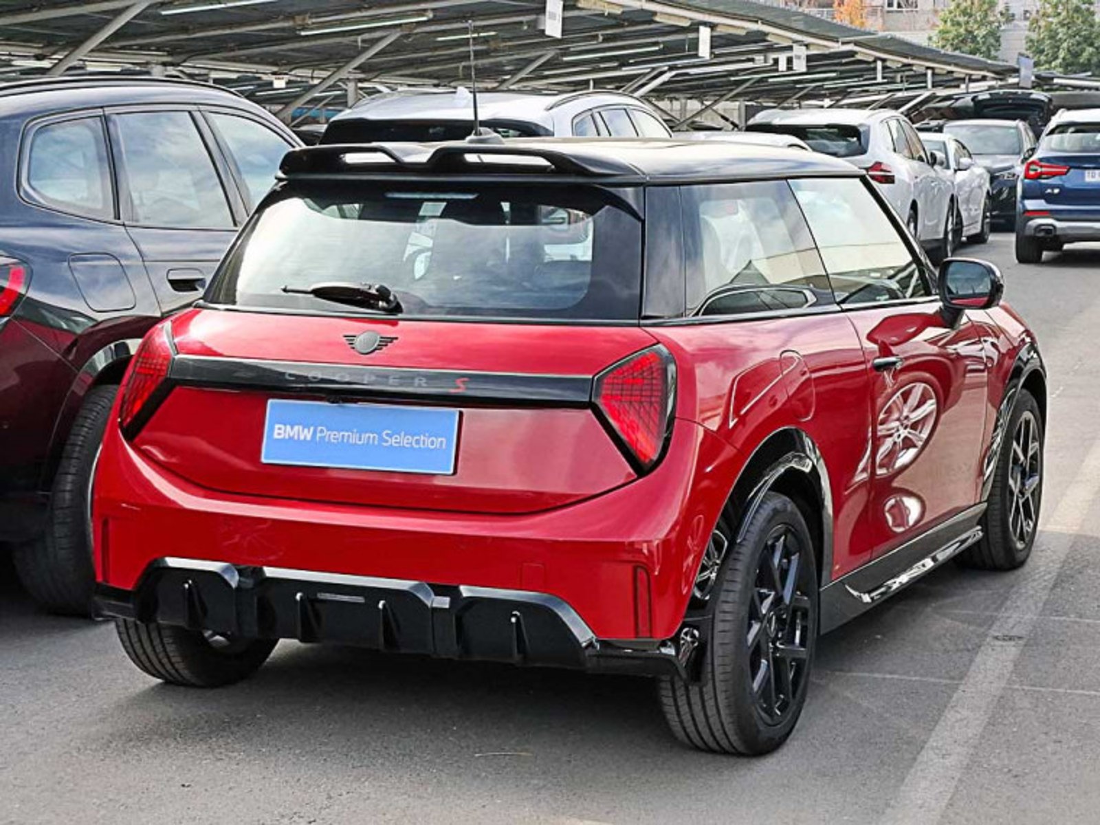 MINI Cooper S 2.0 Hb 3p Jcw Package Aut 2026 - Imagen 4 de 12
