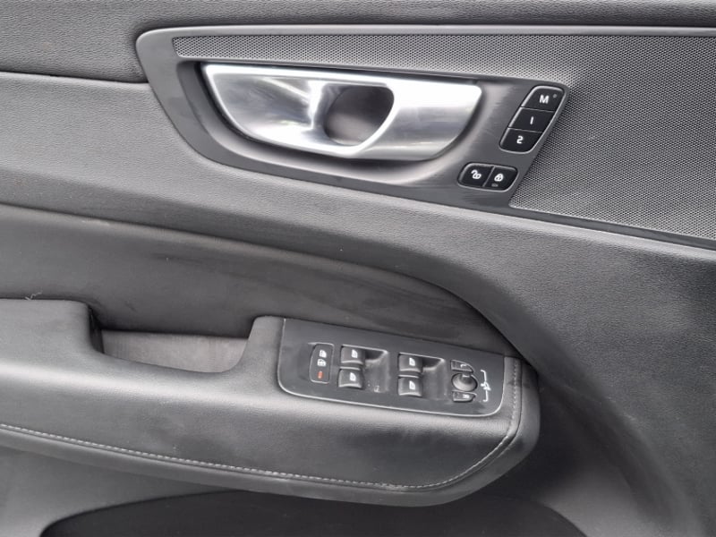 Volvo Xc60 Ii B5 4x4 2.0 Aut 2024 - Imagen 14 de 16